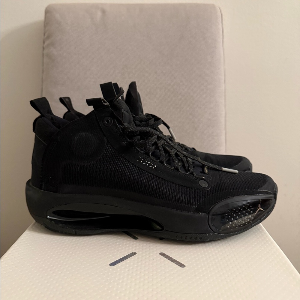 Jordan 34 Men's All-Black Sneakers